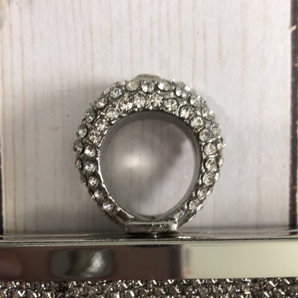 Jessica McClintock silver shiny bag - Picture 2 of 11